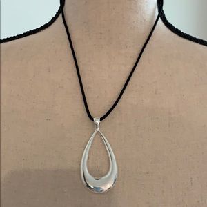 3/$10 NWT silver teardrop pendant